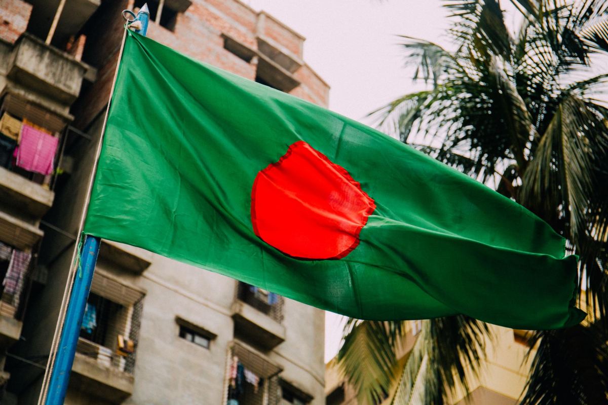 Red Flags vs Green Flags: What to Genuinely Watch For Early On